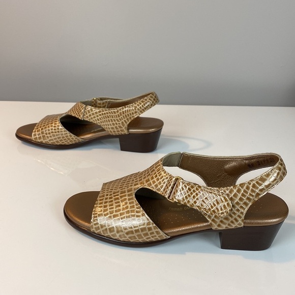 SAS Suntimer Heel Strap Sandal in Beige Croc Color Size 7S(slim) - Picture 3 of 15